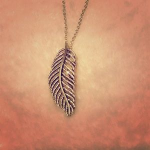 Pandora Leaf with 70” chain